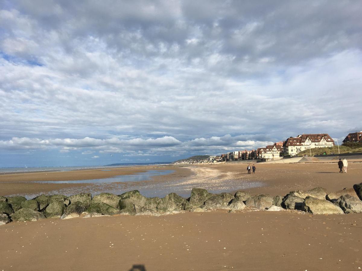 Cabourg, T2 Parfait Pour Vous ! Proche Plage Et Centre-Ville, 2 A 4 Pers. Экстерьер фото